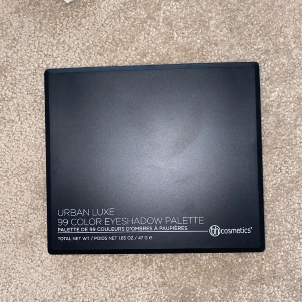 BH COSMETICS URBAN LUXE 99 COLOR EYESHADOW PALETTE